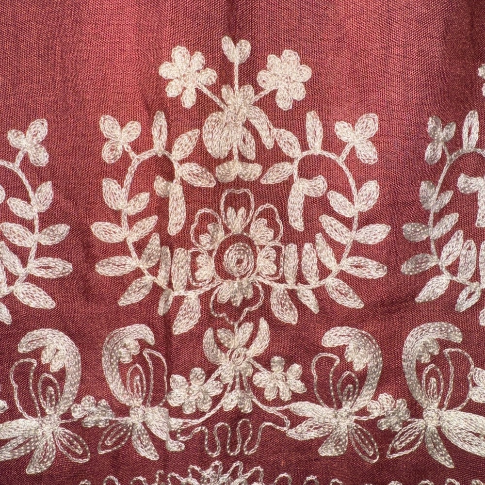 Chic Bohemian Kimono with Floral Embroidery - Picture 2 of 4